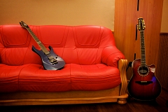 090709-Guitars_thumb.jpg