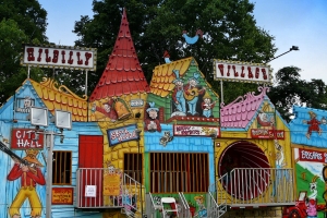 Let’s Go To The Fun House! – Friday’s Entertaining Jigsaw Puzzle