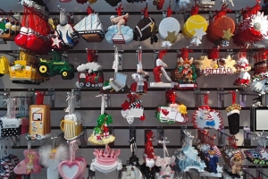 Trinkets – Saturday’s Shopping Daily Jigsaw Puzzle