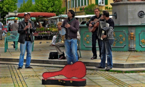 Ludwigsburg Plaza Musicians – Saturday’s Entertaining Jigsaw Puzzle