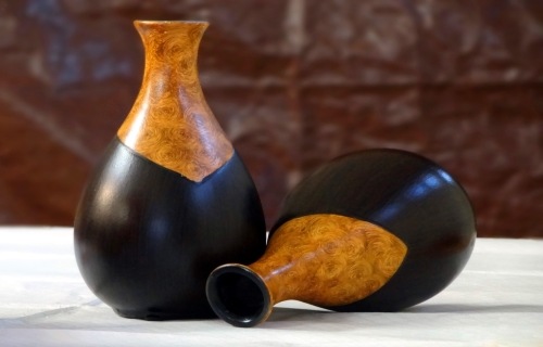 Two Vases – Saturday’s Still Life Daily Jigsaw Puzzle