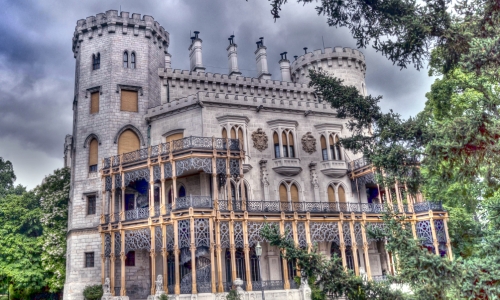 Monday’s Gloomy Day Daily Jigsaw Puzzle – Hungarian Castle