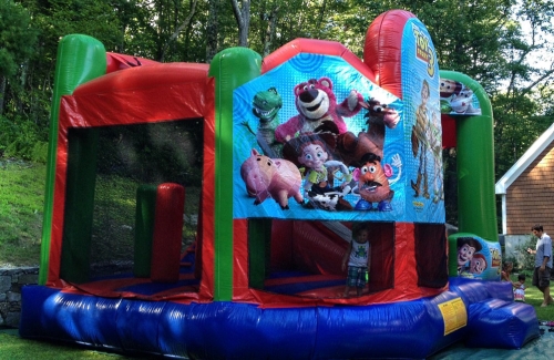 Tuesday’s Fun Time Daily Jigsaw Puzzle – Bounce House