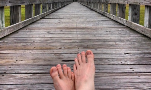 Feet Bridge – Monday’s Walking To Work Daily Jigsaw Puzzle