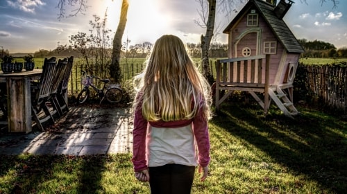 Girl – Monday’s Artistic Free Daily Jigsaw Puzzle