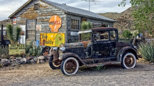 Antique Car – Sunday’s Drive Time Daily Jigsaw Puzzle