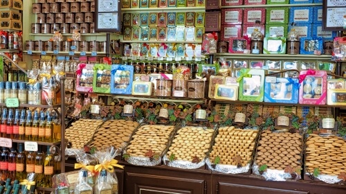 The Candy Store – Saturday’s Delicious Daily Jigsaw Puzzle