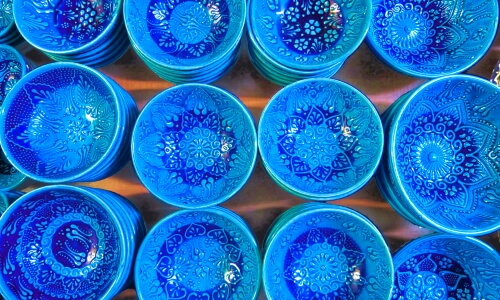 Ceramic Blue Bowls – Thursday’s Daily Jigsaw Puzzle