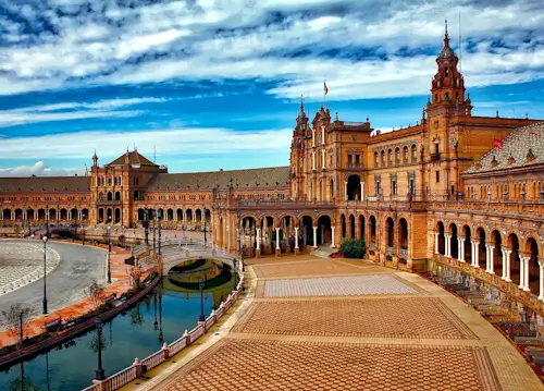 Plaza – Wednesday’s Daily Jigsaw Puzzle