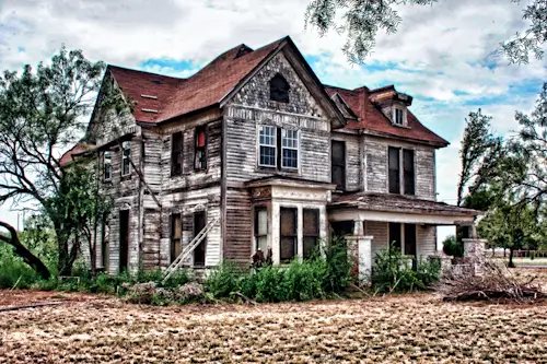 Friday’s Daily Jigsaw Puzzle – This Old House