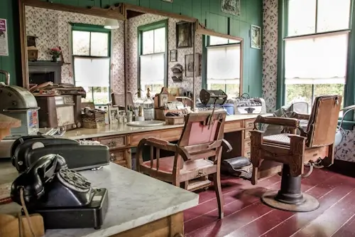 Old Time Barber Shop – Wednesday’s Jigsaw Puzzles