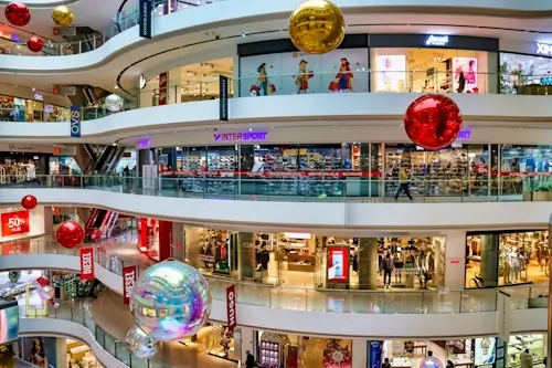 A Trip To The Mall – Saturday’s Jigsaw Puzzle