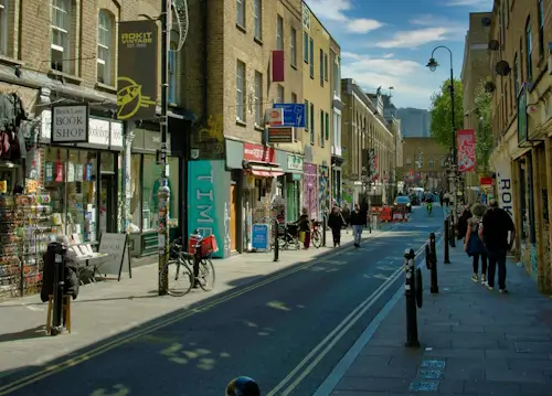 Thursday’s Jigsaw Puzzle – Welcome To Brick Lane